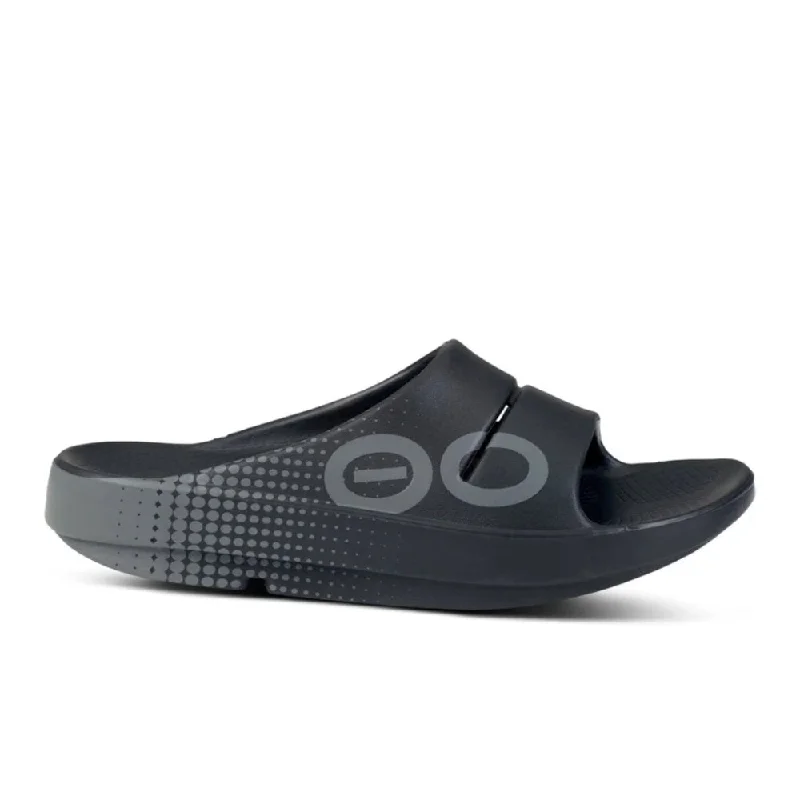 Men's sandals with a padded heelMen's sandals with a padded heelOOFOS OOahh Sport Slide - Black Matrix