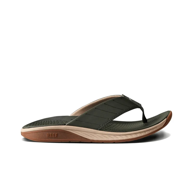 Men's sandals with a decorative buckle or charmMen's sandals with a decorative buckle or charmReef Men's The Deckhand - Olive/Gum