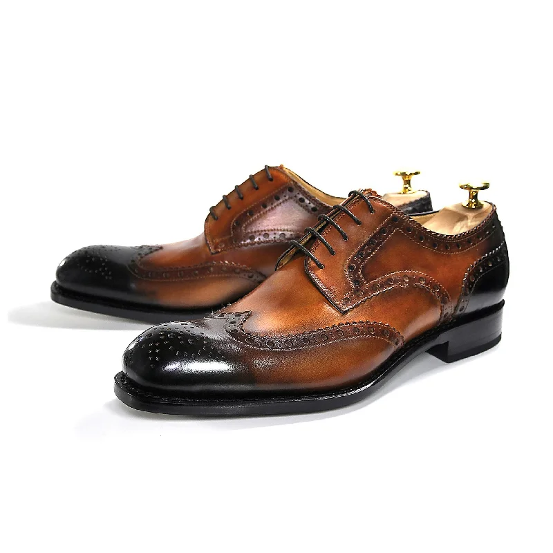 Brogue - perforated men's Oxfords for a traditional lookUgo Vasare H & H Wingtip Brogue