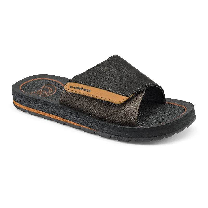 Men's sandals with a stretchy strap for a better fitMen's sandals with a stretchy strap for a better fitDRT Slide™