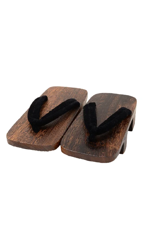 Men's sandals with a shock - absorbing insoleMen's sandals with a shock - absorbing insoleMen Geta : Large / Nimaiba Brown