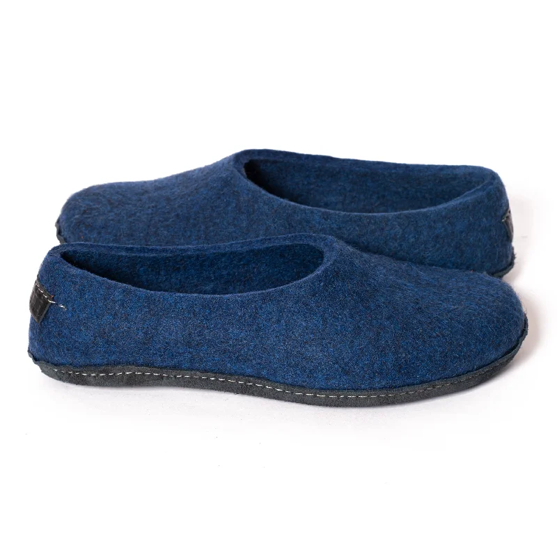 Men's slippers with a breathable fabric upperMen's Classic Wool Slippers - Dark Blue