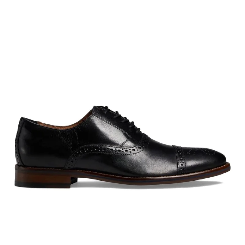 Men's Oxford shoes with a shock - absorbing insole and a leather liningJohnston & Murphy Men's Conard 2.0 Cap Toe - Black