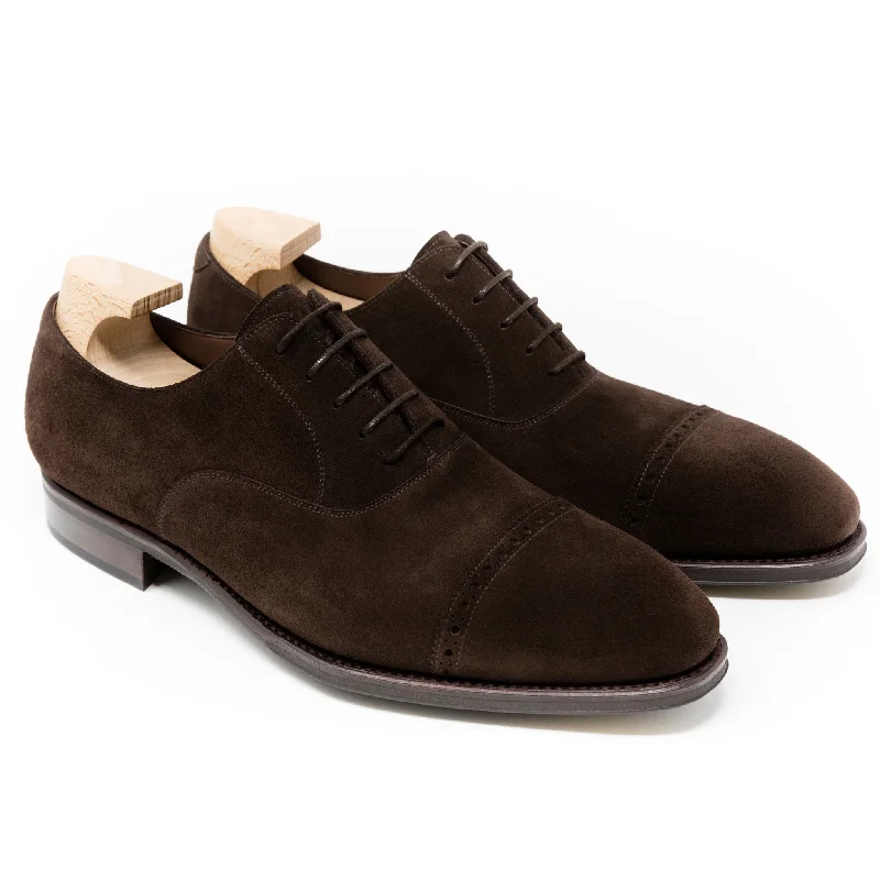 Men's Oxfords with a lace - up closure and a narrow fitMURPHY