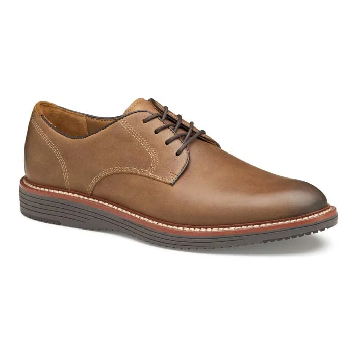 Men's Oxfords with a high - quality leather upperMens Johnston & Murphy Upton Plain Toe in Tan