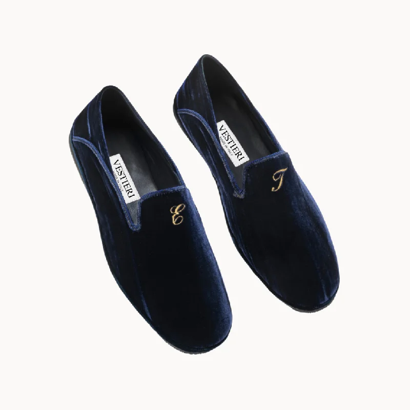 Men's slippers with a stretchy side panel for a better fitMansion Blue Slippers