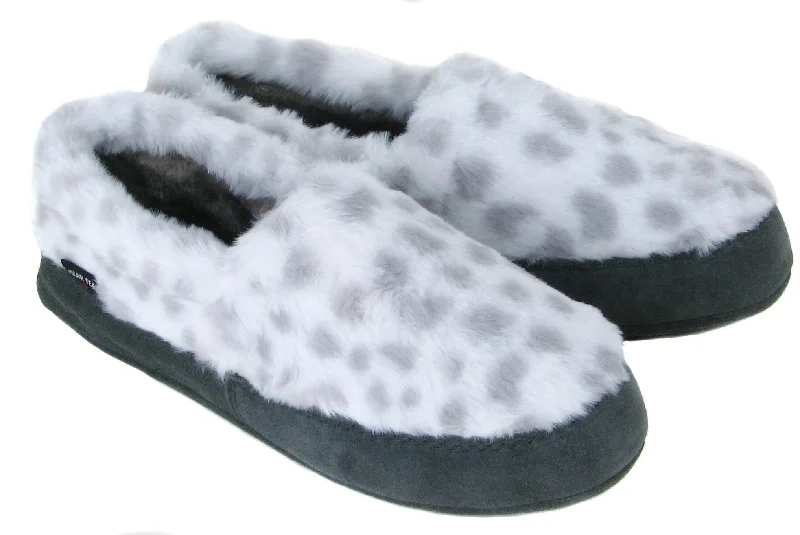 Men's slippers with a padded collar for comfortPolar Feet Women's Perfect Mocs - SnoCat