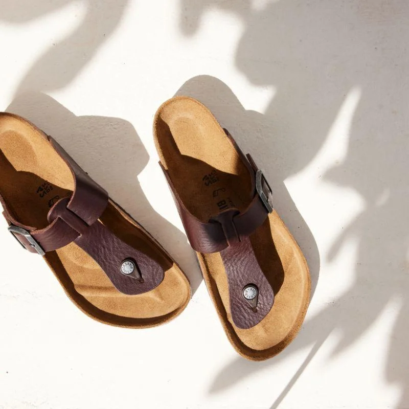 Men's leather sandals with an adjustable strapBirkenstock Safaga Regular (Natural Oiled Leather)