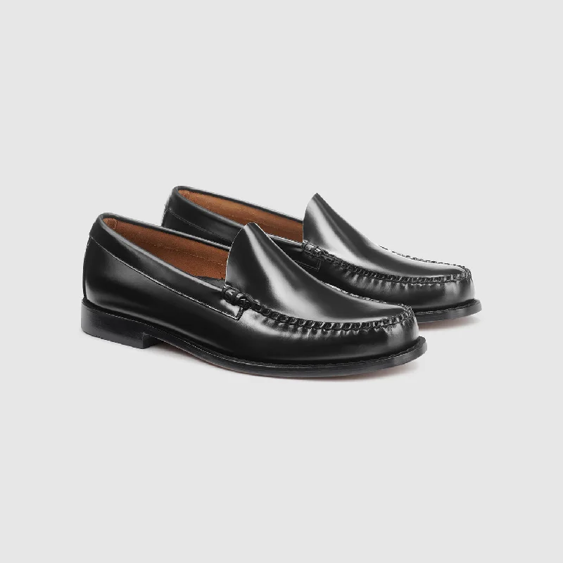 Men's loafers in a neutral color like black or brownMENS LARSON VENETIAN WEEJUNS LOAFER