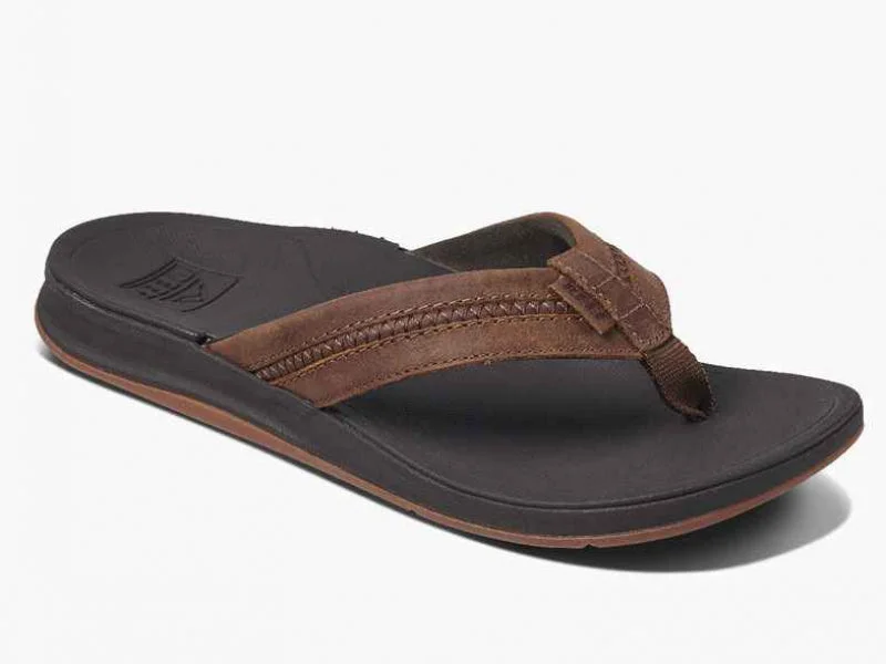 Waterproof men's sandals for water activitiesReef Leather Ortho Coast - Men's Sandal