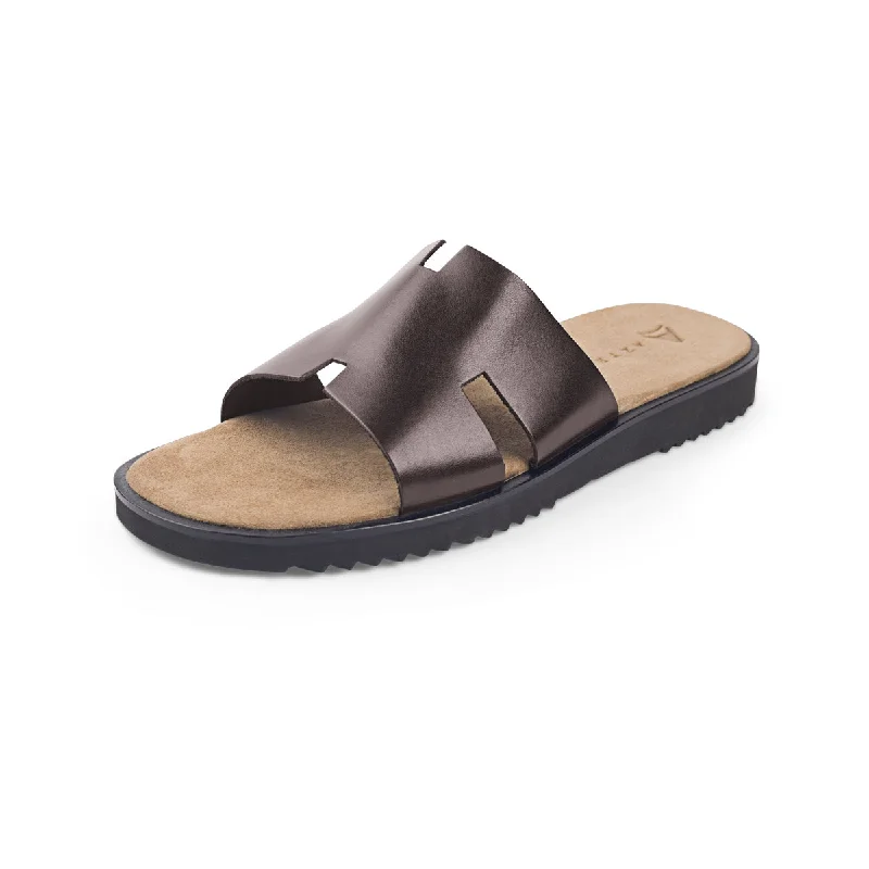 Men's sandals with a toe post designMen's sandals with a toe post designHyderabad XL - Polish Vachetta - TDM