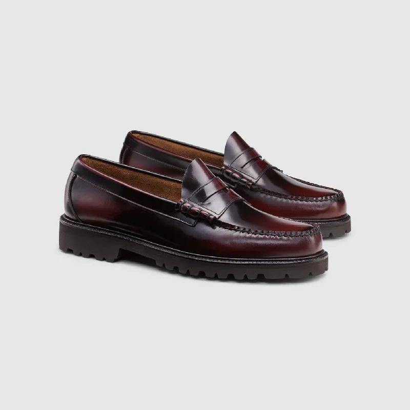 Men's loafers with a leather lacing systemMENS LARSON LUG BRUSH OFF WEEJUNS LOAFER