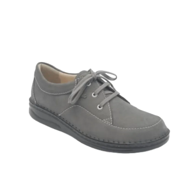 Brogue - perforated men's Oxfords for a traditional lookFinn Comfort Men's Bagan - Street Patagonia