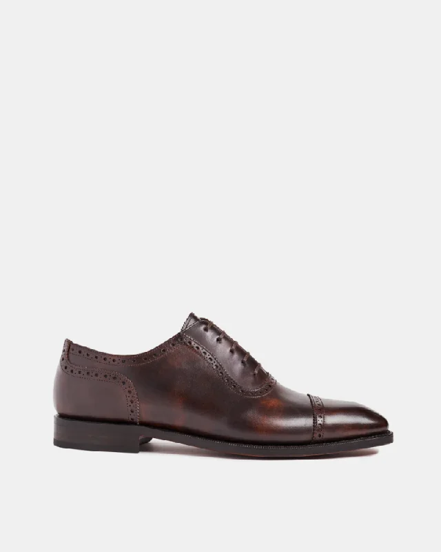 Men's Oxford shoes with a padded insole for all - day comfortBrown Brogue Oxford Dress Shoe