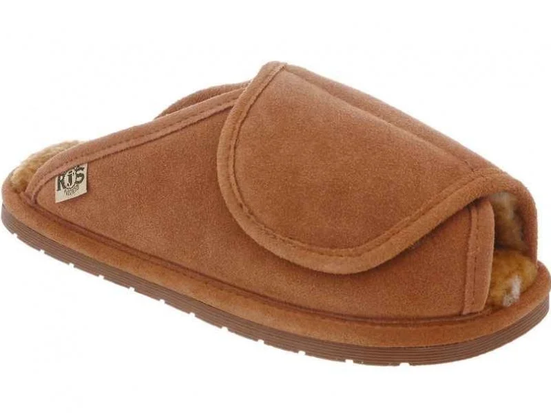 Men's sandals with a decorative buckle or charmCloud Nine Sheepskin - Medical Wraps