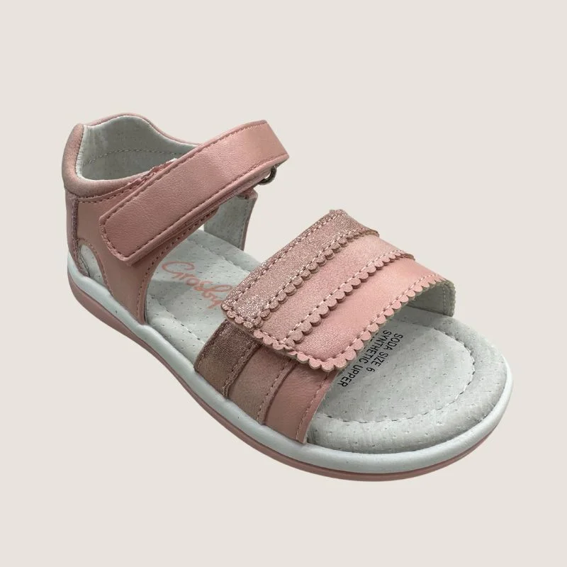 Men's sandals with a perforated leather upper for ventilationGrosby Kids Soda Sandal