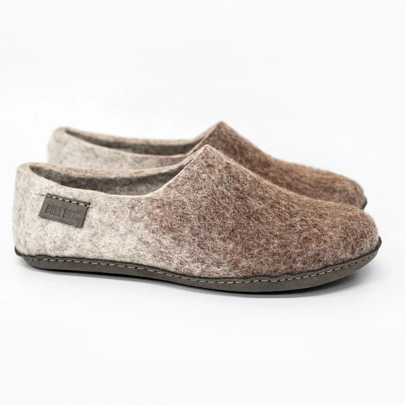 Men's slippers with a breathable fabric upperMen's Slippers OBRE Alpaca clogs