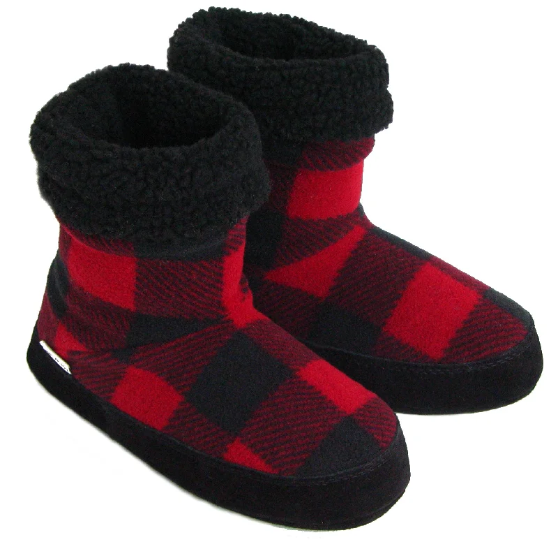 Men's slippers with a memory foam insolePolar Feet Kids' Snugs Lumberjack