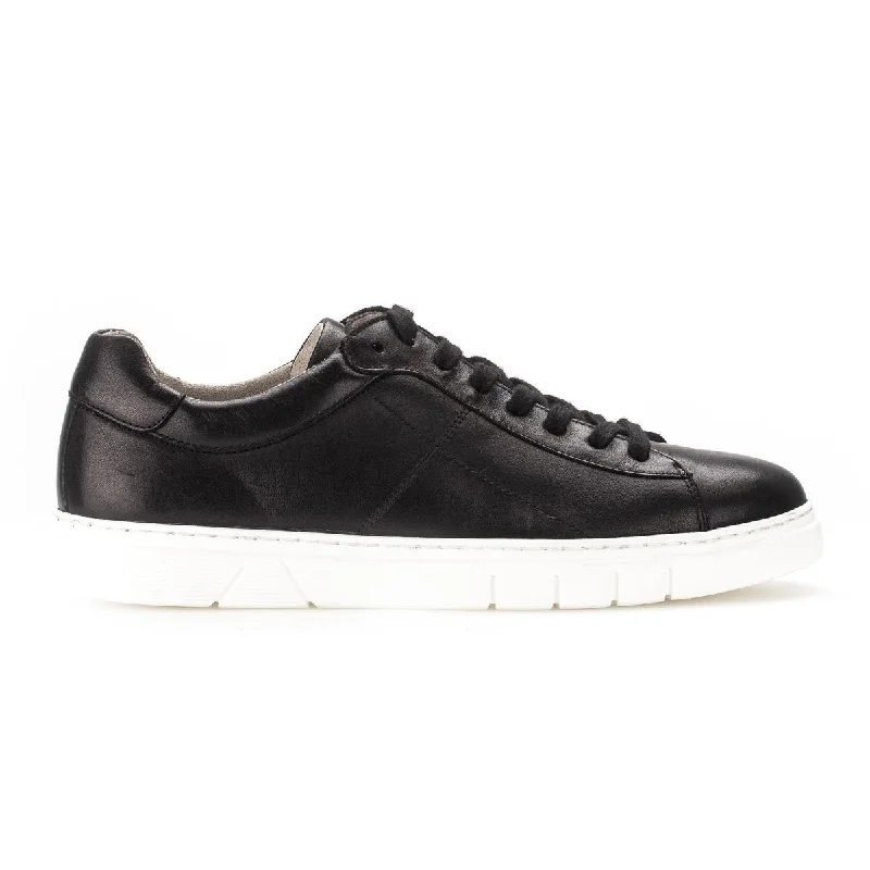 Men's Oxfords with a classic silhouette and a high - shine finishGabor Men's 1023-10-11 Black