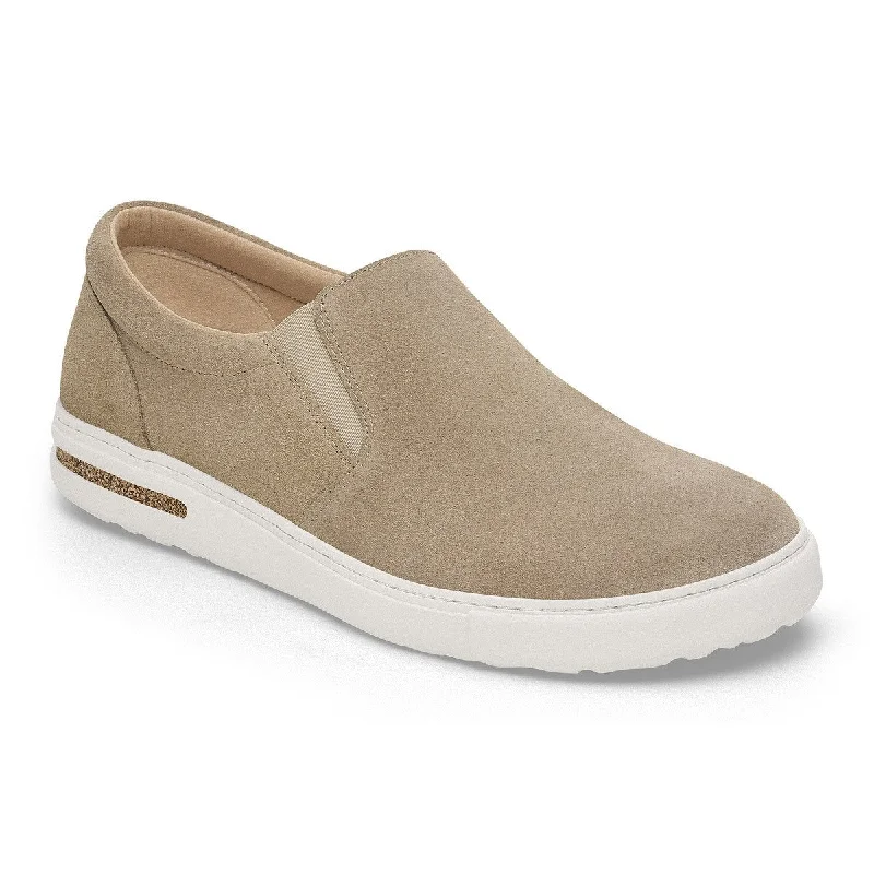 Suede men's loafers for a soft and luxurious feelBirkenstock Oswego - Suede