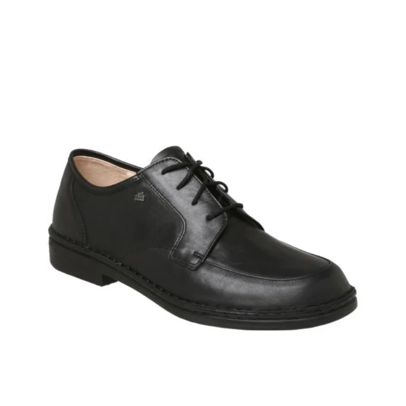 Men's Oxfords with a classic silhouette and a high - shine finishFinn Comfort Men's Hilversum - Black Trento