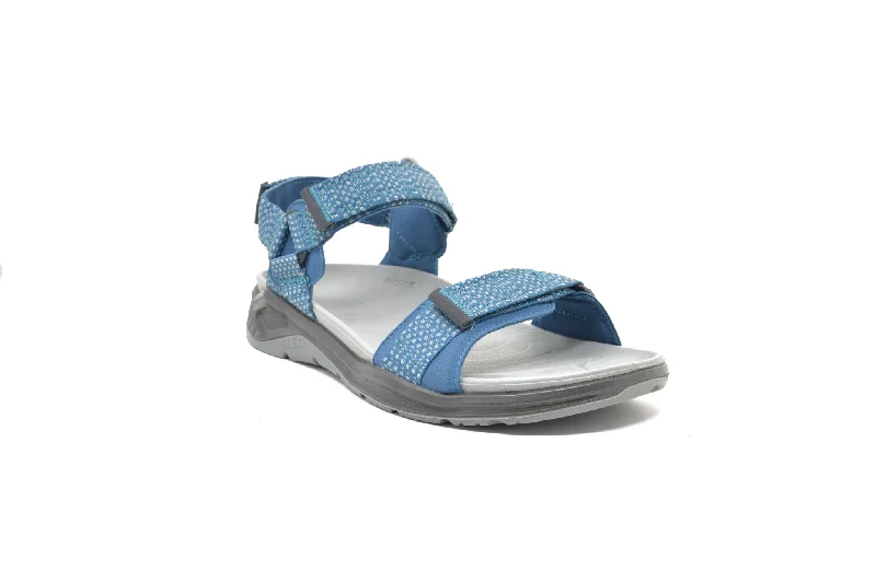 Men's sandals with a stretchy strap for a better fitMen's sandals with a stretchy strap for a better fitECCO X-TRINSIC