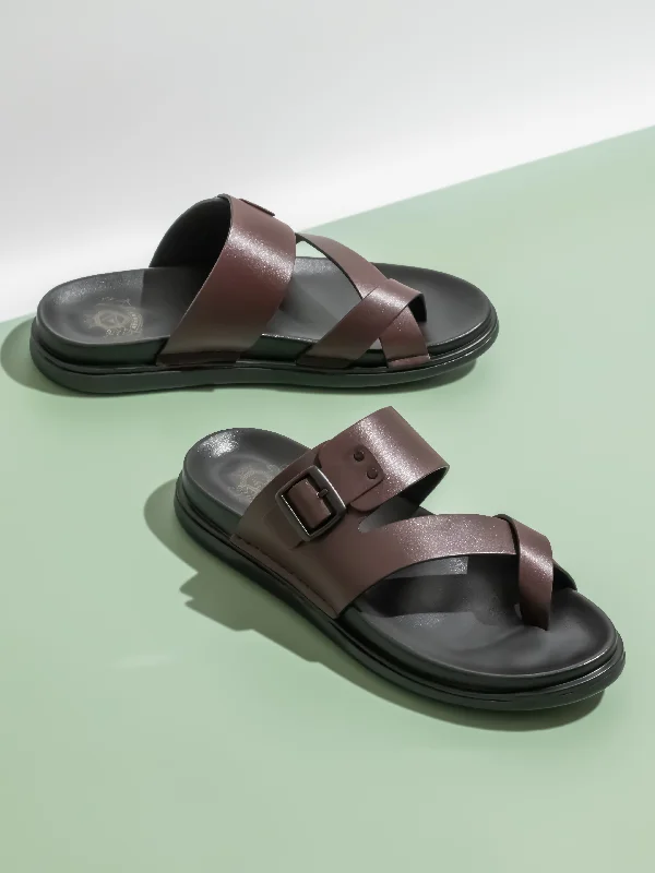 Men's sandals with a durable outer soleMen's sandals with a durable outer soleAtesber Cherry Crossed Toe Post Formal Sandal For Mens