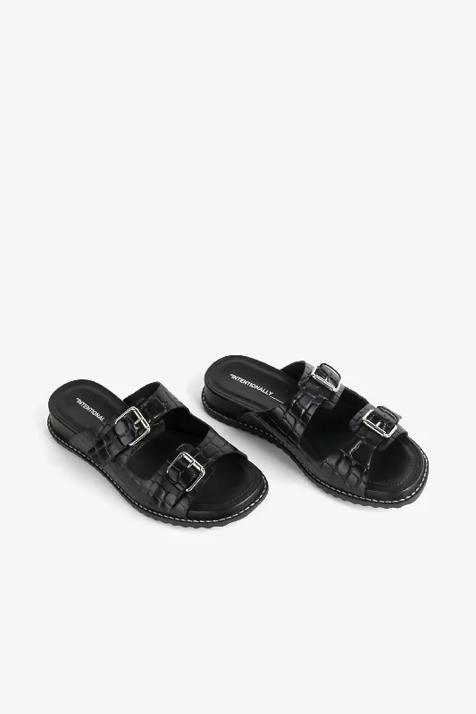 Men's sandals with a toe post designMen's sandals with a toe post designDot Sandal