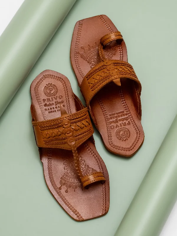 Men's sandals with a padded heelMen's sandals with a padded heelPrivo Tan Kolhapuris Sandal for Men