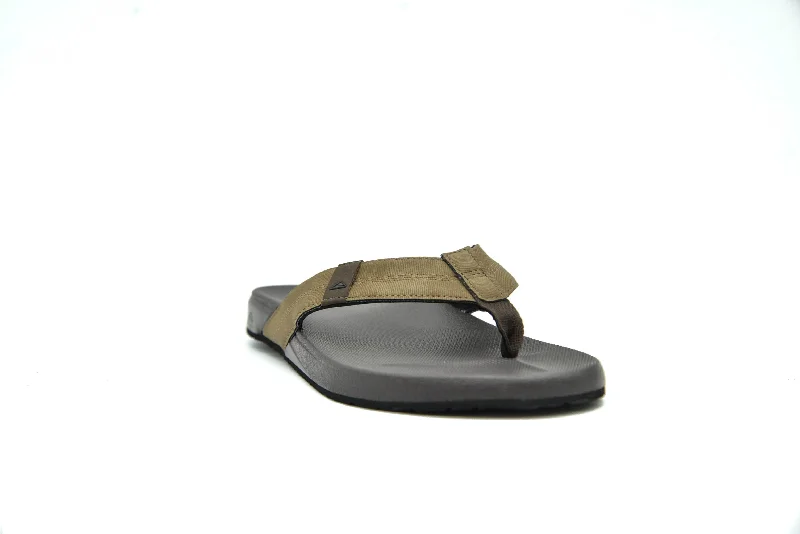 Men's sandals with a rubber sole for tractionMen's sandals with a rubber sole for tractionREEF Phantom