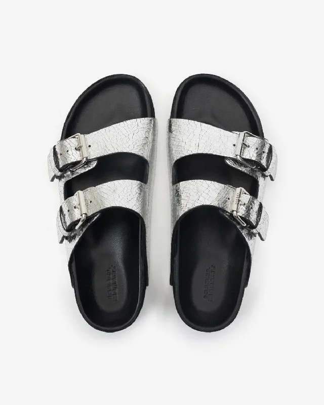 Men's sandals with a decorative buckle or charmMen's sandals with a decorative buckle or charmLennyo Sandals