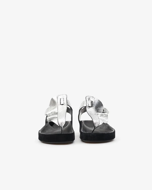 Men's sandals with a pointed toe for a stylish lookMen's sandals with a pointed toe for a stylish lookIsela Sandals