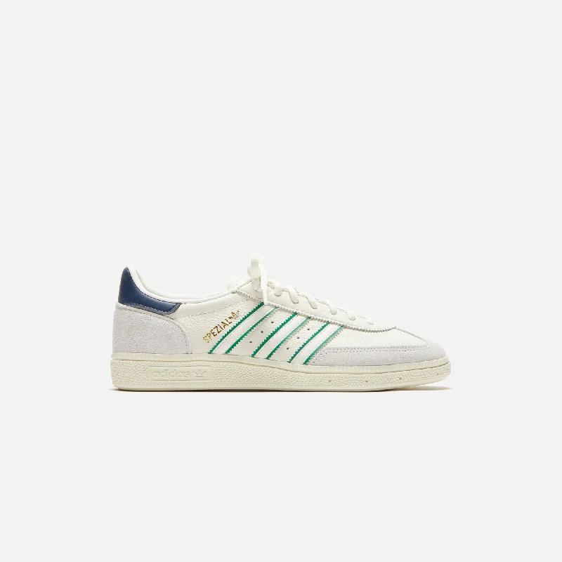 Men's multi - colored sneakers with a gradient effectadidas Handball Spezial - Core White / Green / Night Indigo