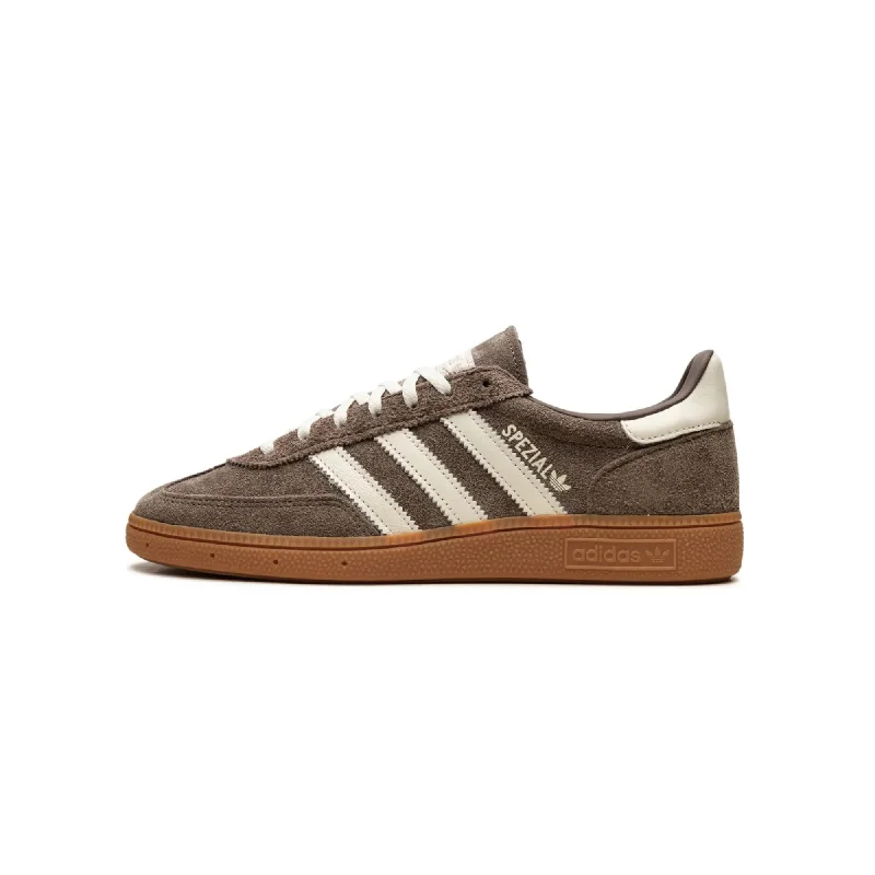 Men's running sneakers with shock - absorbing solesAdidas Handball Spezial "Earth Strata Gum"