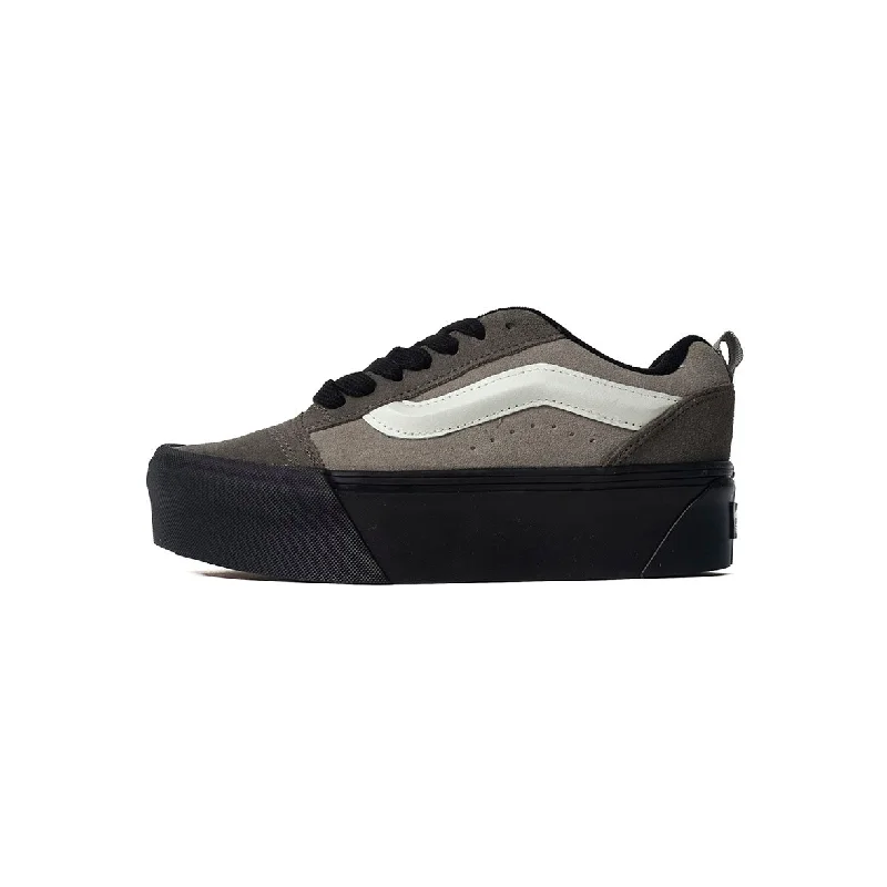 Men's minimalist sneakers with a simple designVans KNU Stack Gray