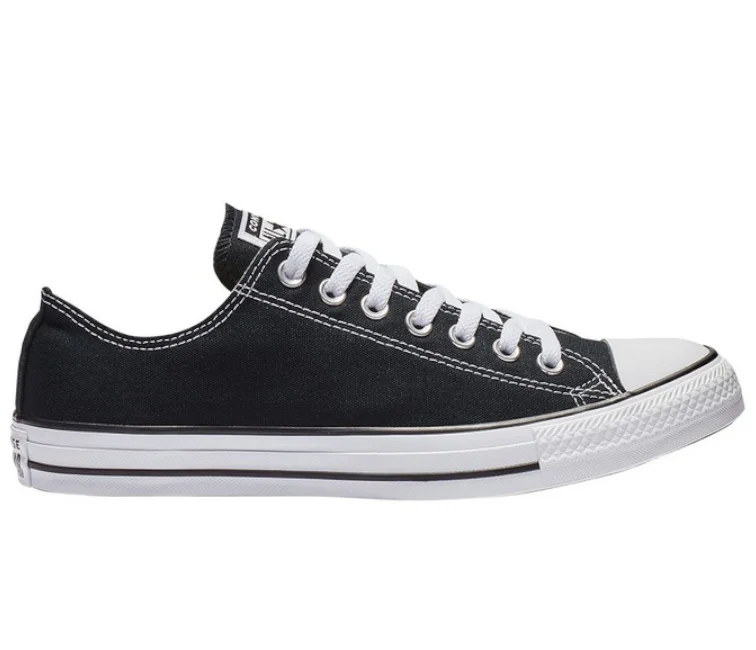 Men's memory - foam insole sneakers for added comfortMen's Converse Chuck Taylor Low (Black/White)