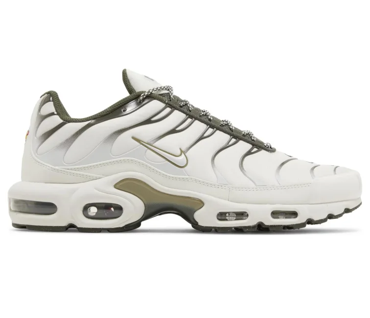 Men's casual sneakers with a woven upper for a unique textureMen's Nike Air Max Plus TN (Olive)