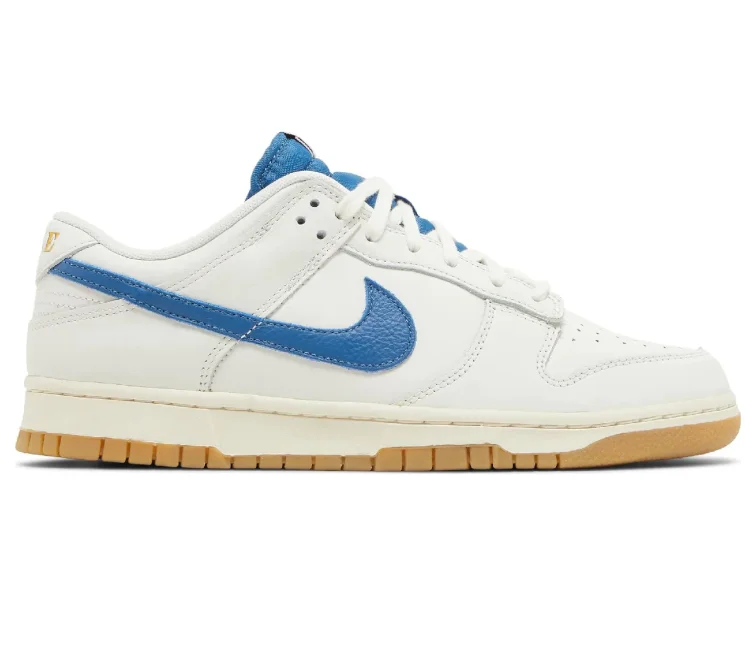 Men's track - and - field sneakers with a spike - compatible soleMen's Nike Dunk Low SE (Sail/Blue)