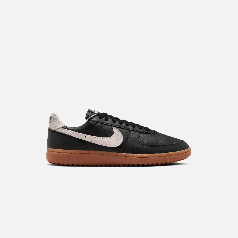 Men's high - end luxury sneakers with hand - stitched detailsNike Field General 82 SP - Sail / Black / Gum Med Brown