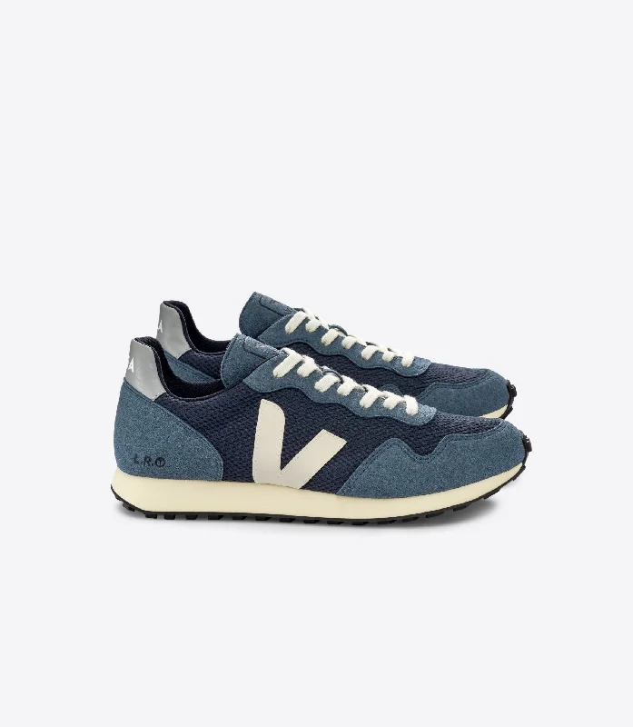 Men's skateboarding sneakers with a vulcanized soleSDU in Nautico PIerre from Veja