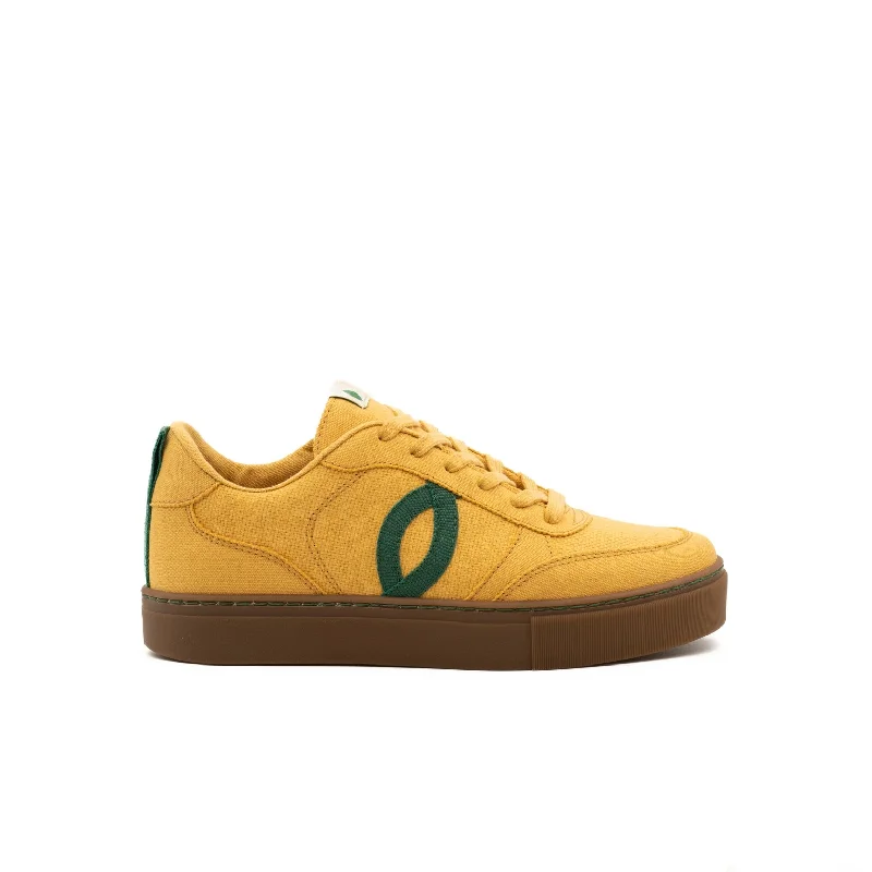 Men's leather - and - mesh combination sneakers for style and functionVegan sneaker Yellow SON004