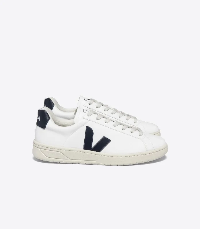 Men's affordable yet stylish sneakers for everyday wearUrca CWL in White Nautico from Veja