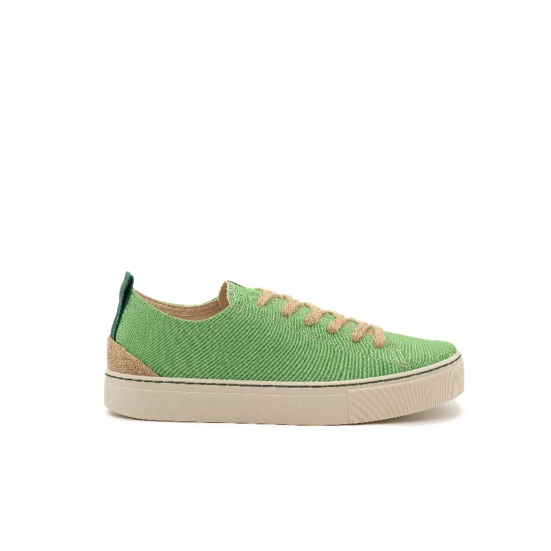 Men's casual sneakers with a woven upper for a unique textureVegan sneaker Green COR013